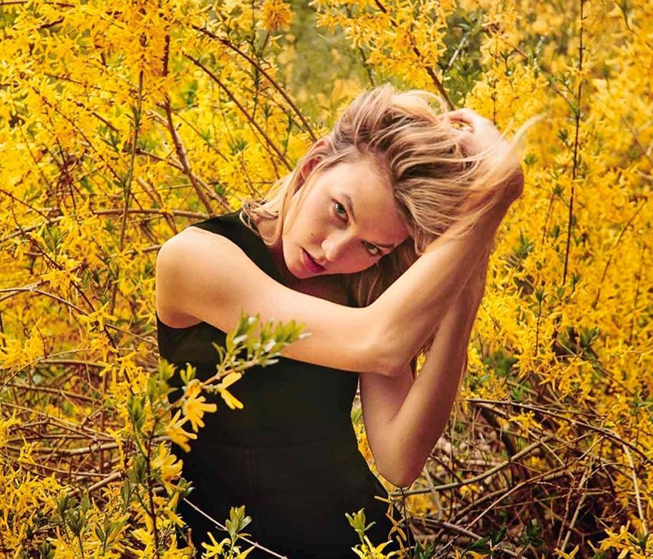 Карли Клосс естественна и прекрасна в осенней кампании Marella