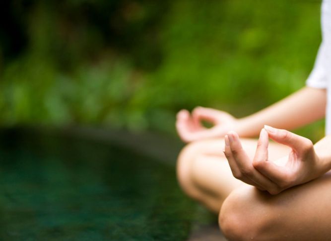 Колонка доктора Элькина: о пользе йоги в борьбе со стрессом