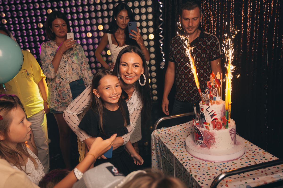 Дочь Инны и Юрия Жирковых устроила вечеринку в стиле Тик-Ток