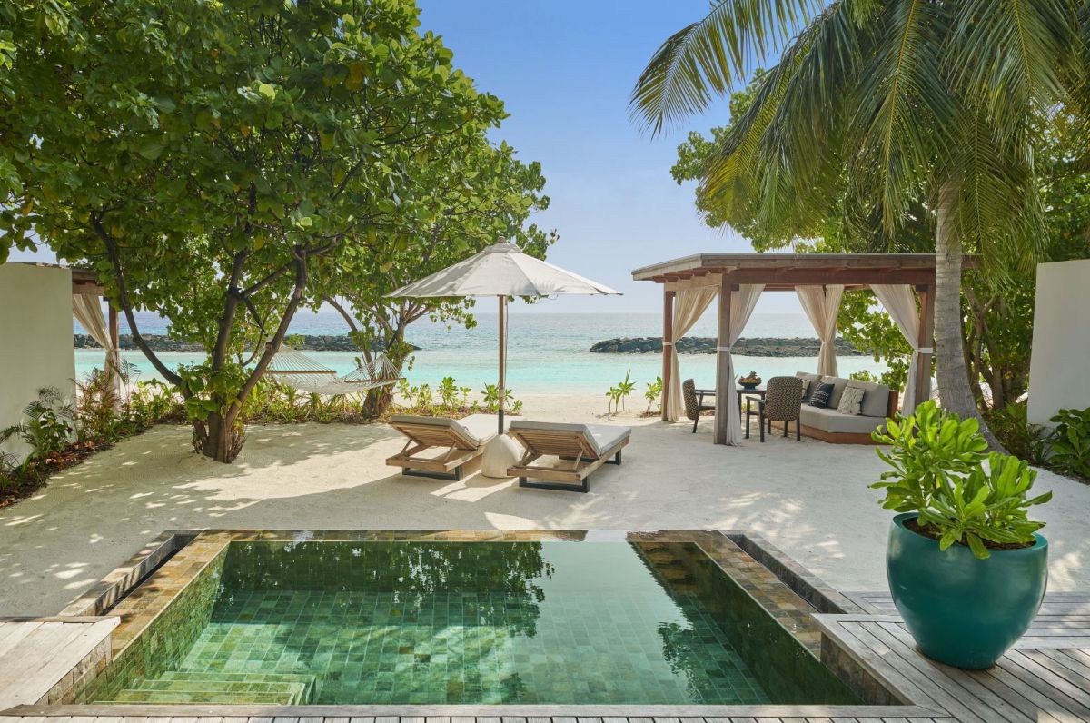 Dream Voyage: отель Fairmont Maldives Sirru Fen Fushi