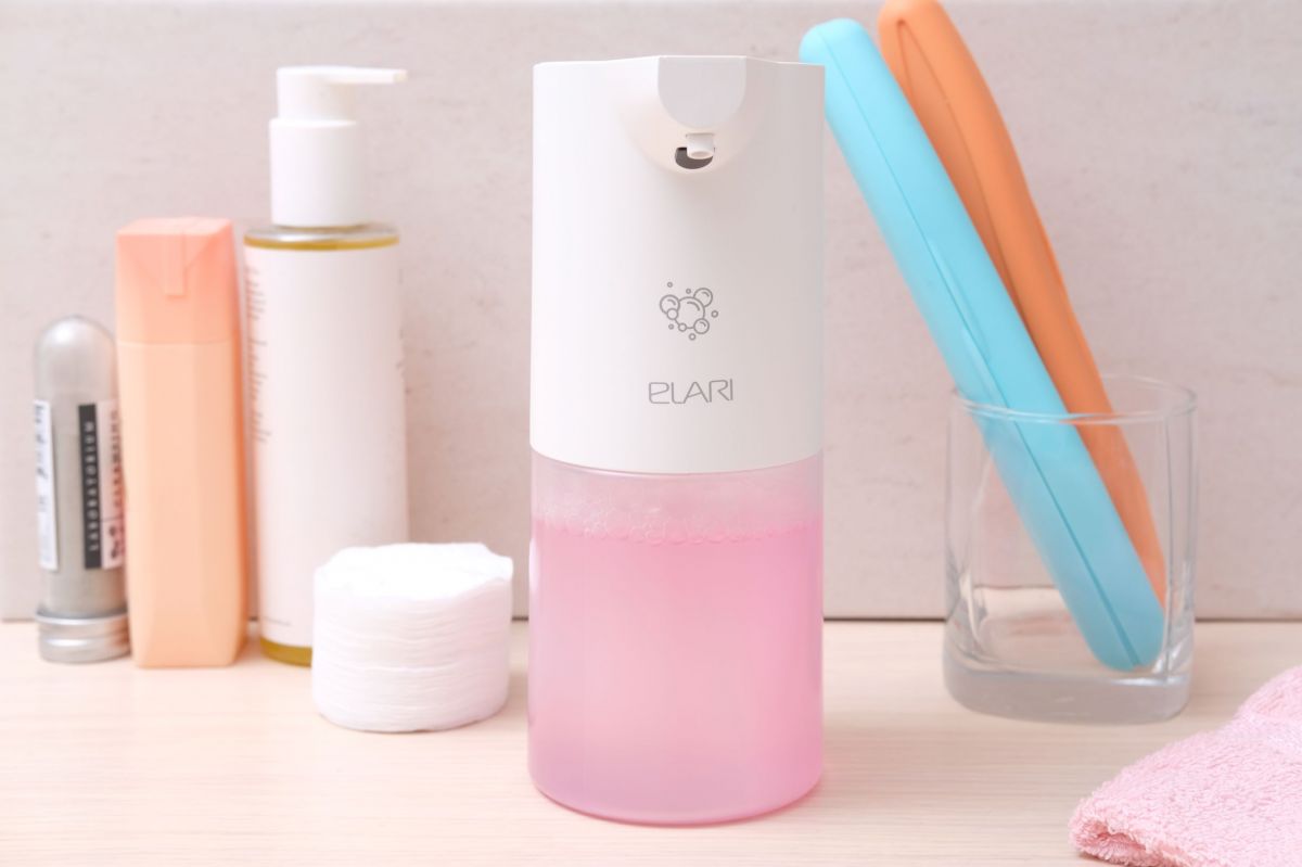 Pick of the week: дозаторы ELARI SmartCare для мыла и антисептика