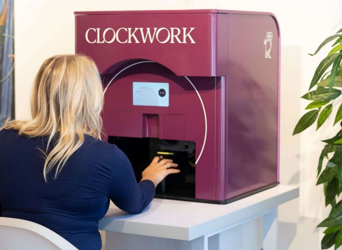 Like Clockwork: первый в мире маникюр от робота