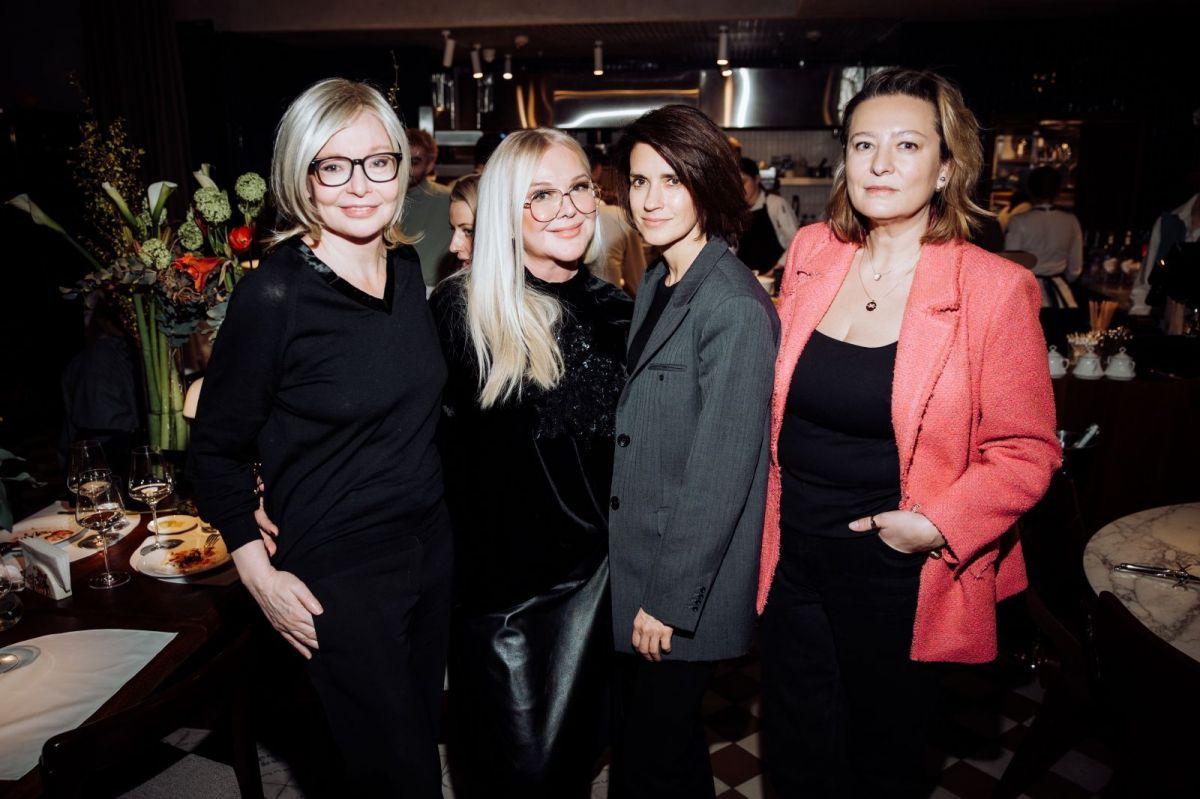 Ксения Соловьева, Мария Федорова и другие гости онлайн-премьеры бренда YANINA в ресторане Le Pigeon