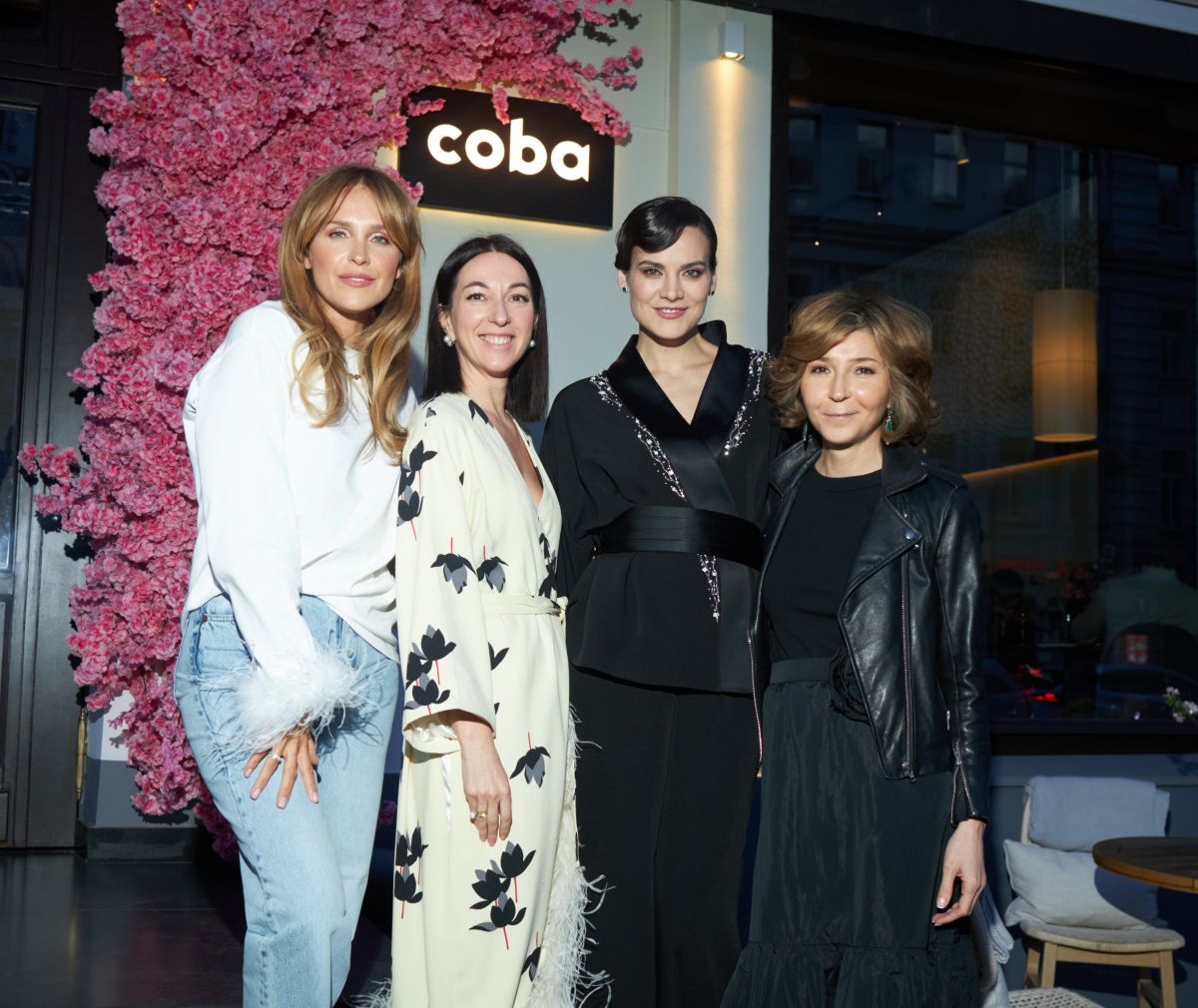Мария Лобанова и другие гости запуска нового ресторана COBA
