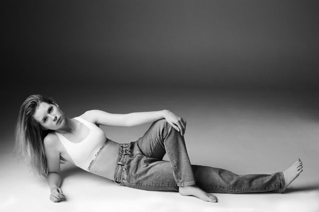 Лотти Мосс стала моделью для Calvin Klein