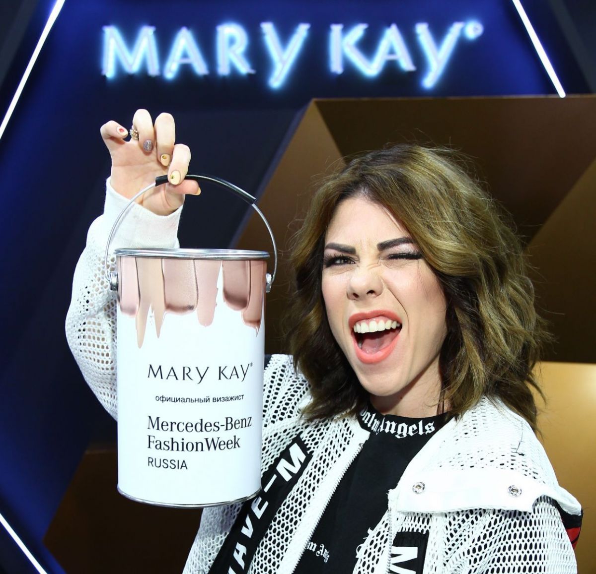 Pick of the week: новая тональная основа от Mary Kay на Mercedes Benz Fashion Week