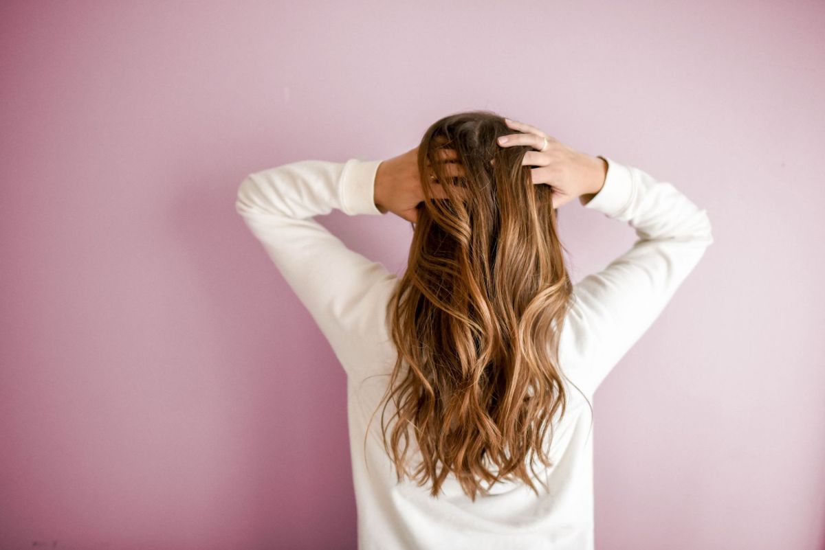 Beauty hack: как ухаживать за волосами в межсезонье